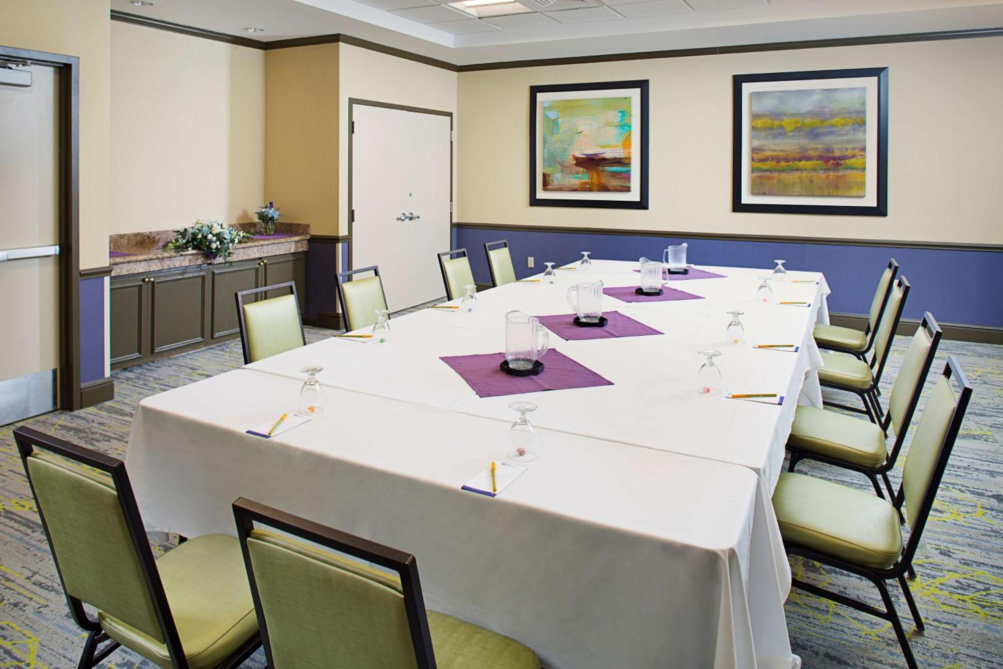 Hilton Garden Inn Hartford North-Bradley International Airport Windsor Exterior photo